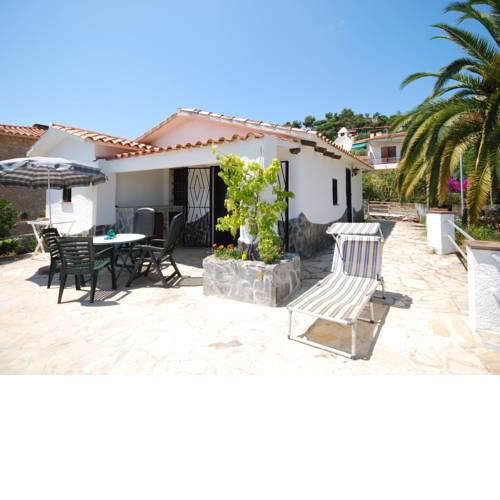 Cozy Holiday Home in Lloret de Mar with Terrace