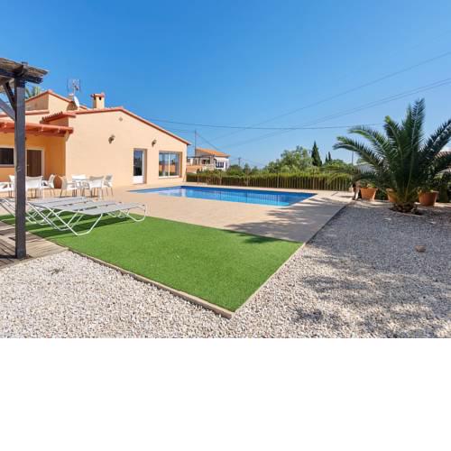 Cozy Holiday Home with Private Pool in Calpe