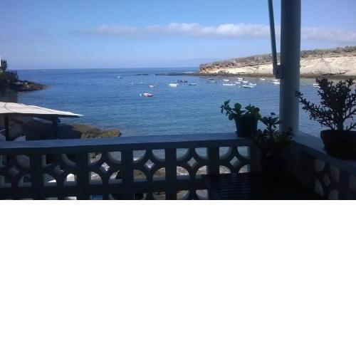 Cozy House Facing The Sea