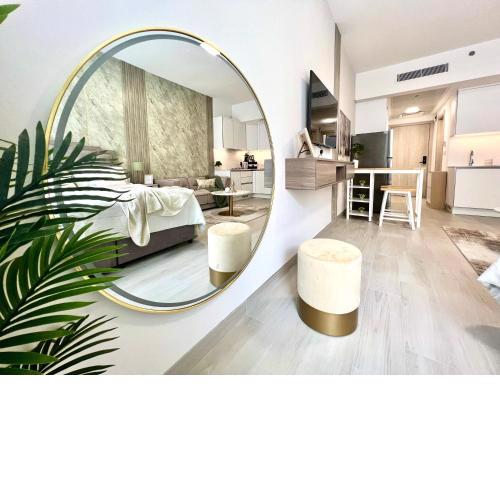 Cozy JVC Studio with Pool Access
