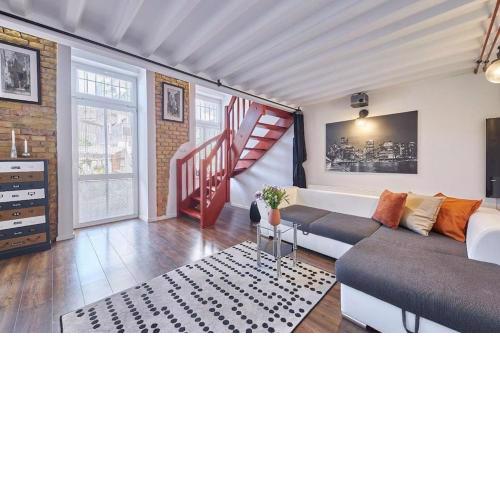 Cozy loft with terrace in the city center