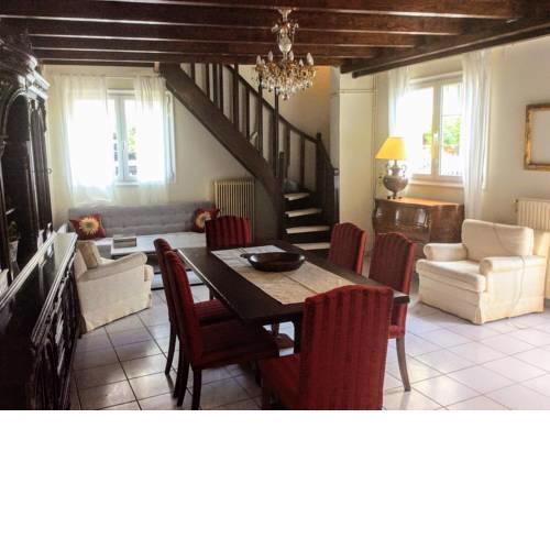Cozy Mezzanine at Halandri