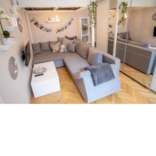 Cozy Modern Nest in the Heart of Vienna with Netflix