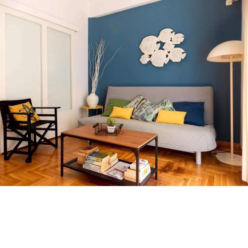 Cozy Plaka Apartment