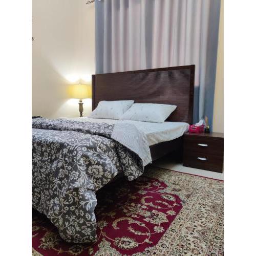 Cozy Private Room with En Suite Bathroom in Beautiful and Calm Locality