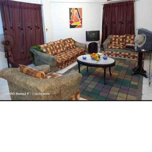 Cozy Relaxed Ground Chalet with Terrace-Ras Sudr