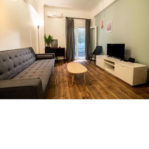 cozy renovated apartment
