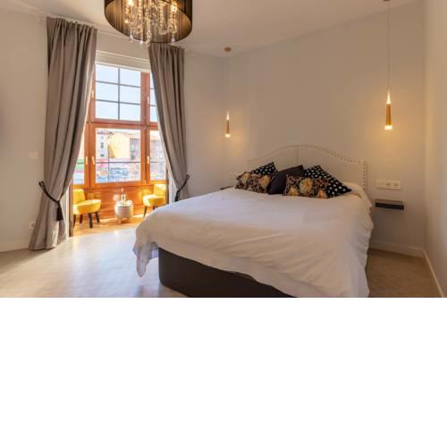 Cozy, Renovated in Downtown
