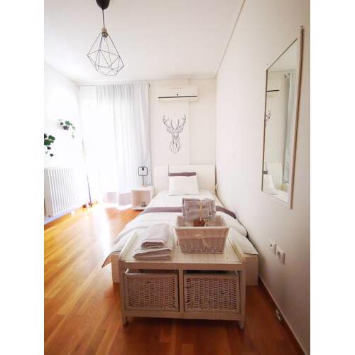 Cozy room close to the airport & metro