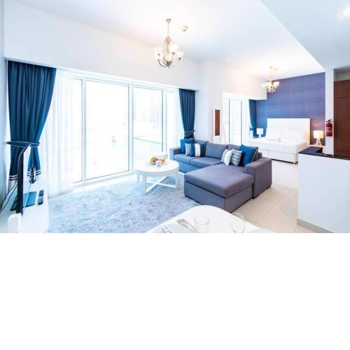 Cozy Studio at Dubai Water Canal next to Downtown