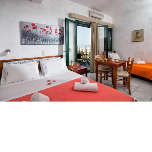 Cozy Studio in Hersonissos Center