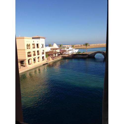 Cozy studio with a view in port ghalib