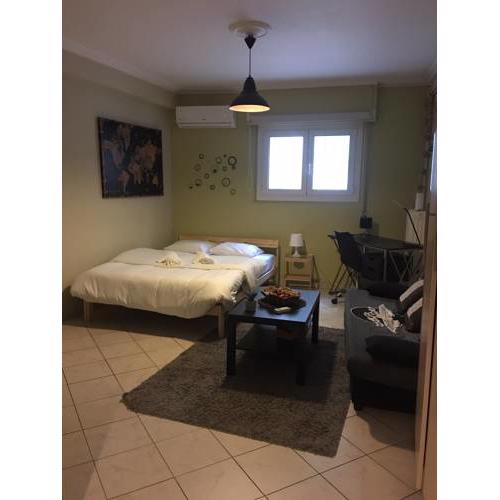 Cozy studio with sofa bed in Plaka Athens