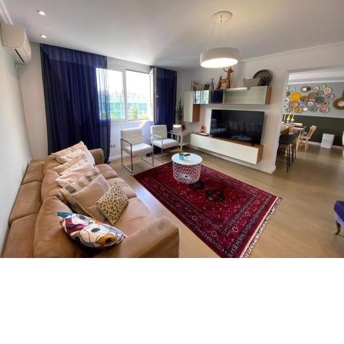 Cozy & Stylish Apartment