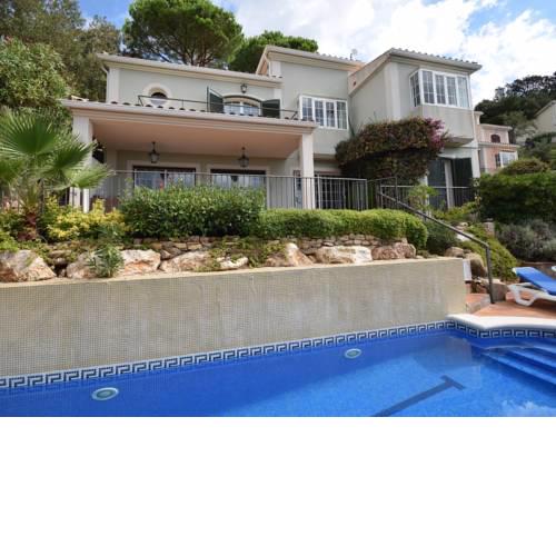 Cozy Villa in Santa Cristina d'Aro with Swimming Pool