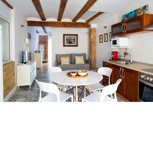 Cozy Wifi AC Loft In the Heart of Ruzafa