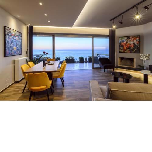 C.P. Luxury Suite
