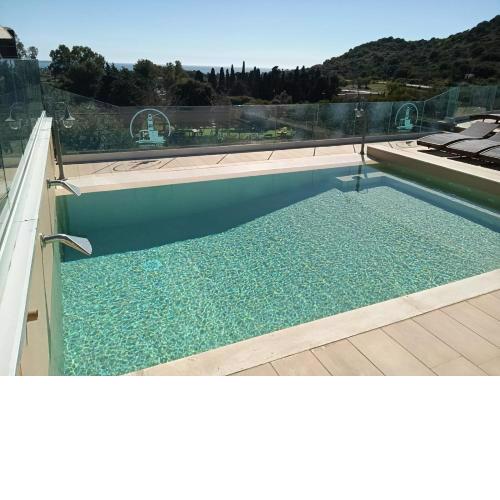 crabonaxa suites