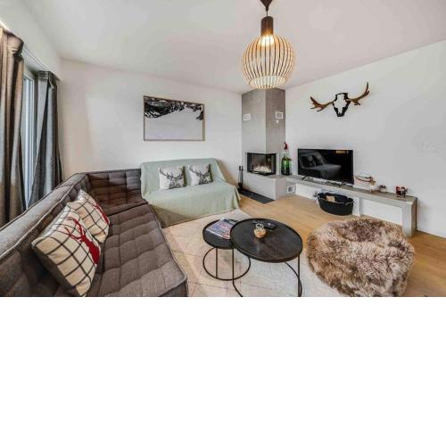 Crans center with fireplace and parking