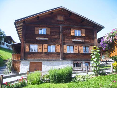 Cresta - 9,5-Zimmerhaus für 19 - 20 Personen, 270m2