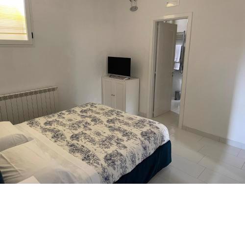 Crocelle Room