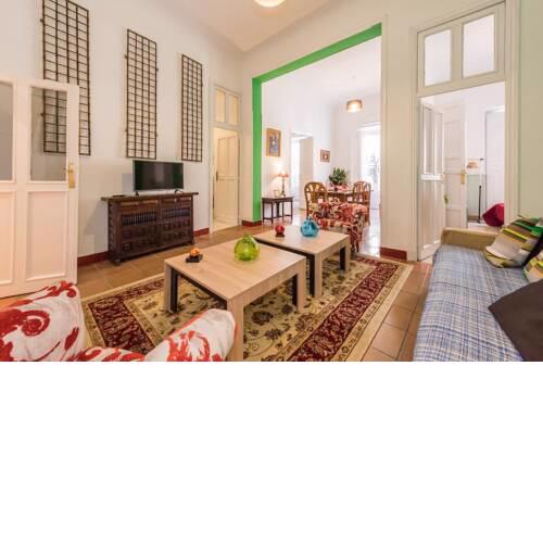 Cross Check Atocha Gallery Apartment