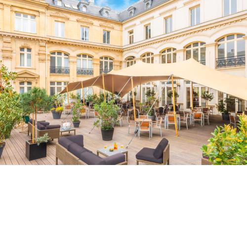 Crowne Plaza Paris République, an IHG Hotel