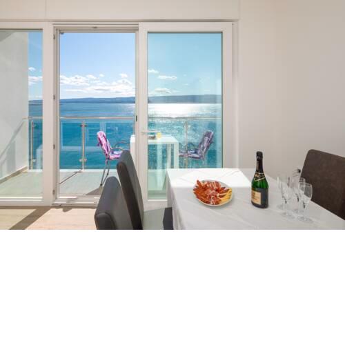 Crystal Clear Beach Apartments New 2020