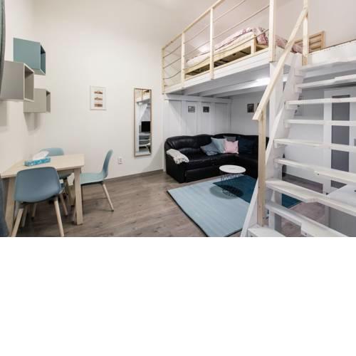 CS:7 Downtown Apartment