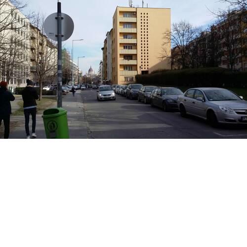 Csalogány_Street_44.