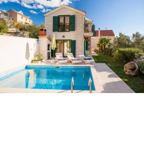 ctma135/ Villa with private pool in Makarska