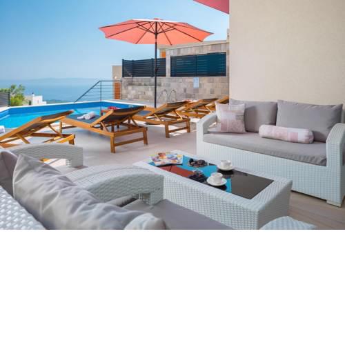 ctma300-Dream Villa with private pool for 6 + 2 persons
