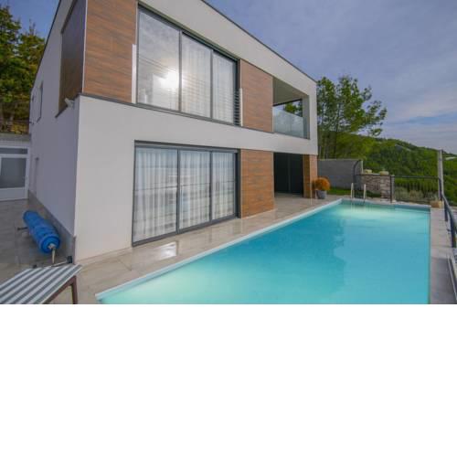 ctst258/ Luxurious villa with private pool