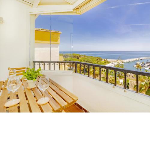 Cubo's Penthouse Cabopino Port Marbella & Parking