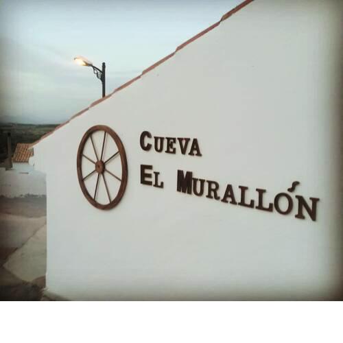 Cueva El Murallon