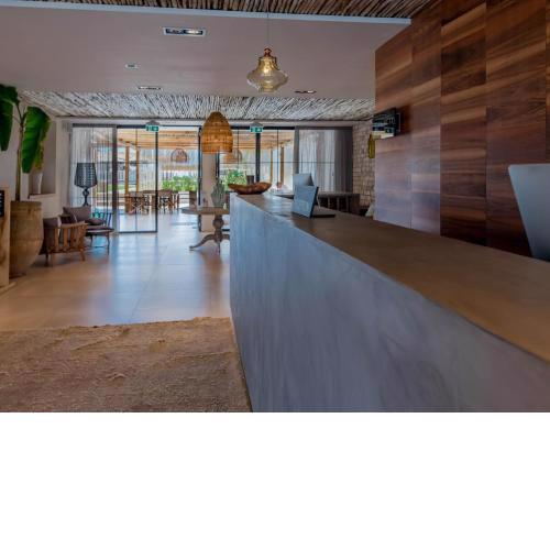 CUMEJA Beach Club & Hotel