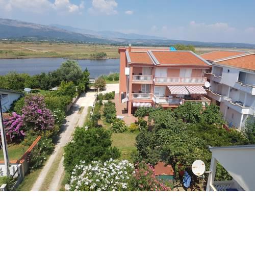 Curani Guesthouse