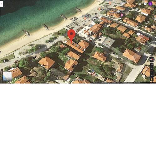 Cute maisonette N2 on Nikiti`s coastal sidewalk