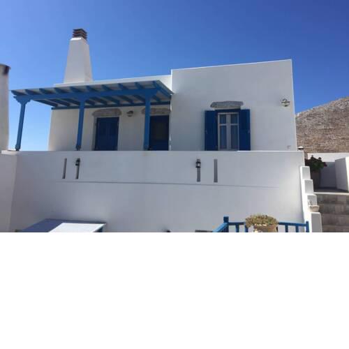 Cycladic house in rural surrounding 2