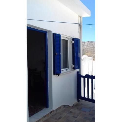 Cycladic house White and Blue in Kato Chora