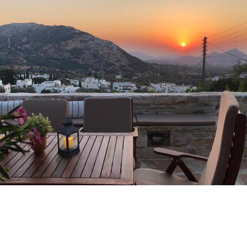 Cycladic Luxury Maisonette