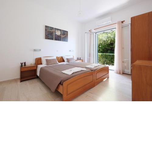 Dafni Holiday Home