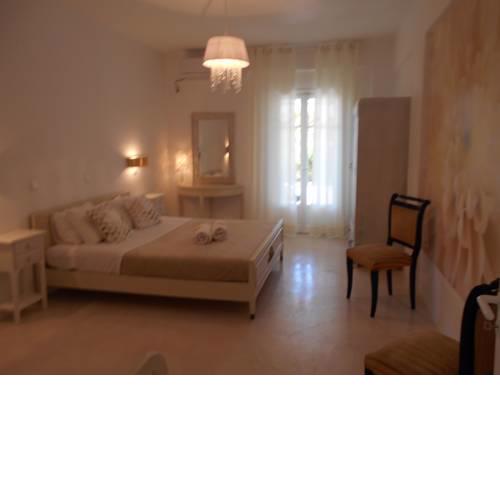 Dahlia Apartments And Studios