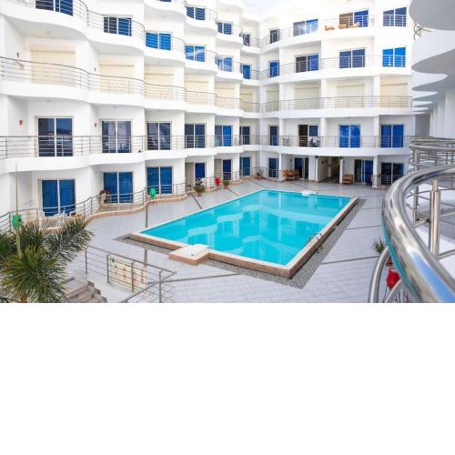 Daily rent studio pool view