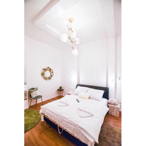 Daisy Apartment in the inner city