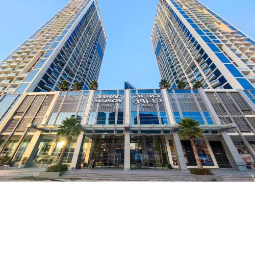 DAMAC Prive - XINYI Holiday Homes