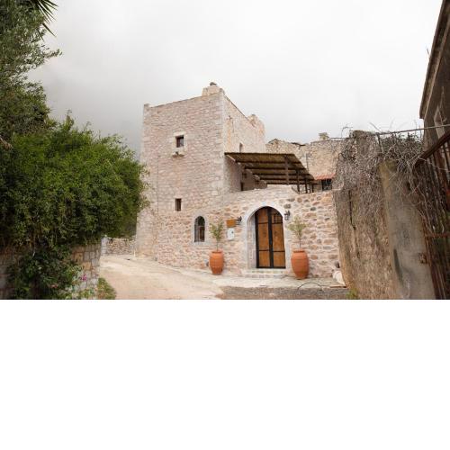 Dandy Villas Tower House - Built in 17th century - Pool