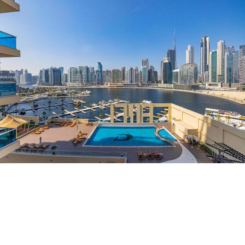 Daniels 1BR Business Bay Partial Burj Khalifa View