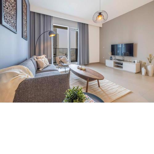 Daniels 1BR Creek Horizon Park View