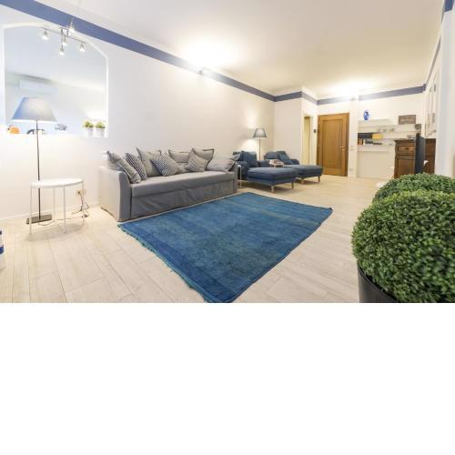 Dante Suite private parking